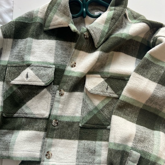 Cropped shacket - Picture 2 of 3